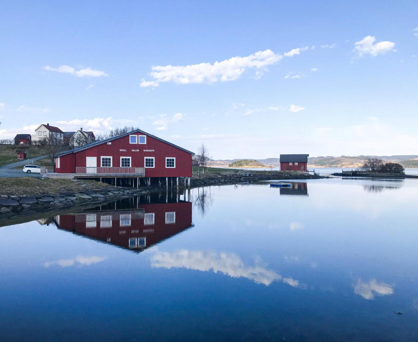 Saga, Badehotell Med Sauna Og Badebrygge - Inderoy Straumen  Bagian luar foto